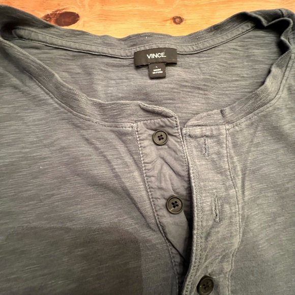 Mens Blue/Grey 100% Cotton Vince 3-button Henly size Large - Picture 2 of 4